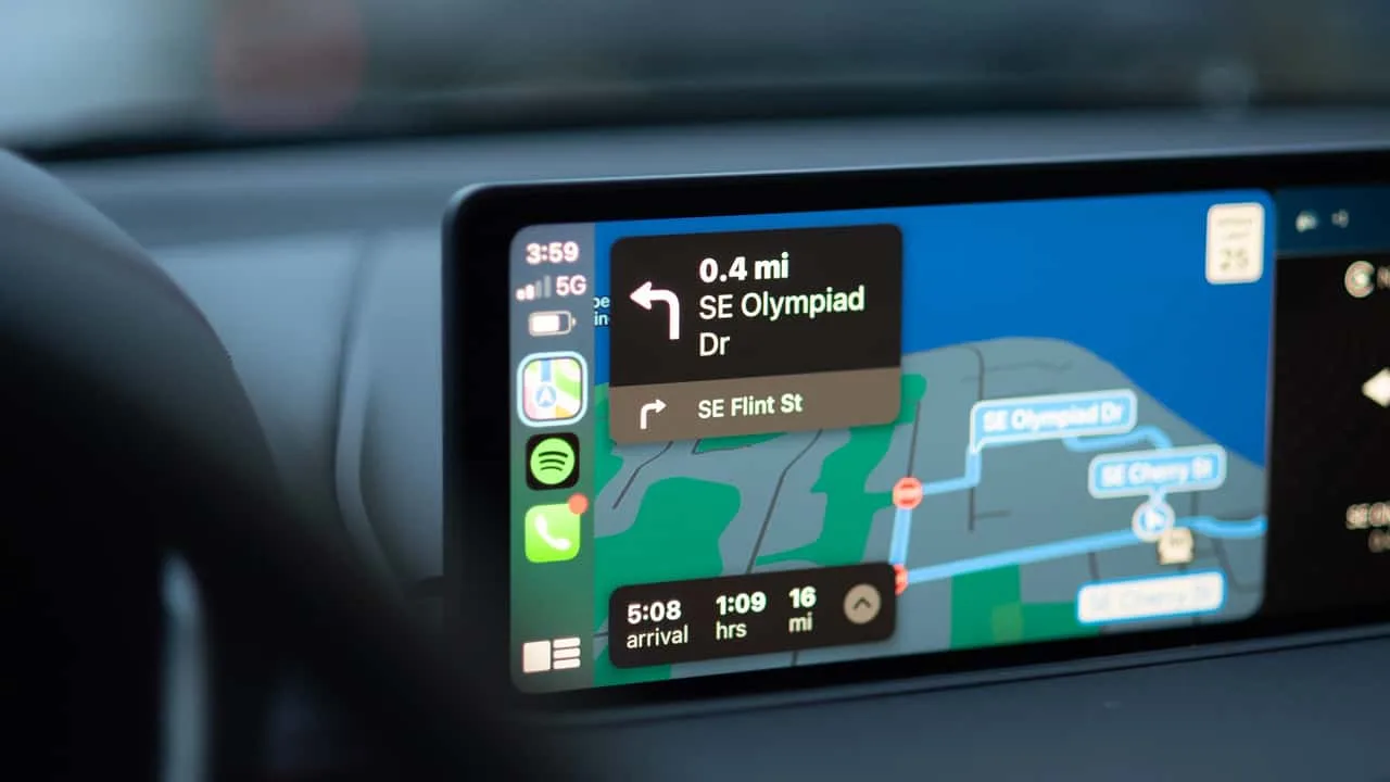 Apple Maps artık iPhone olmadan da otomobillerde çalışacak