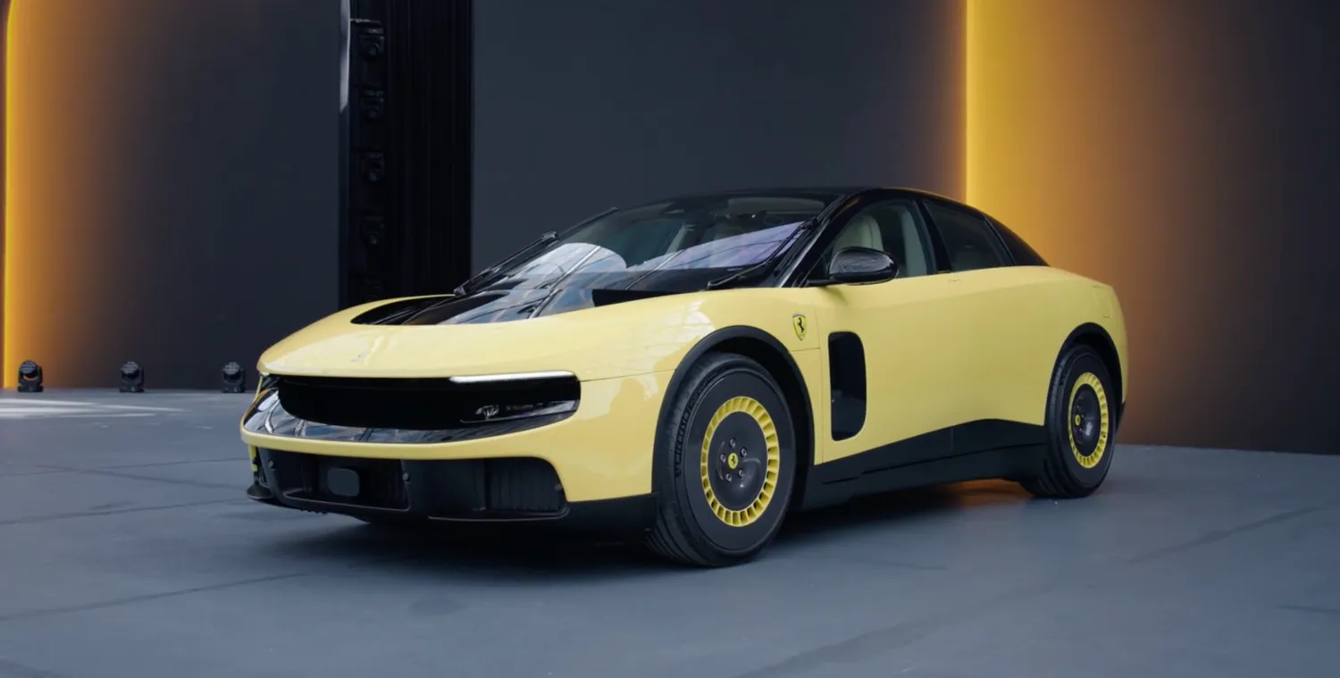 Ferrari’nin ilk elektrikli otomobili daha teslimatlar başlamadan tükendi