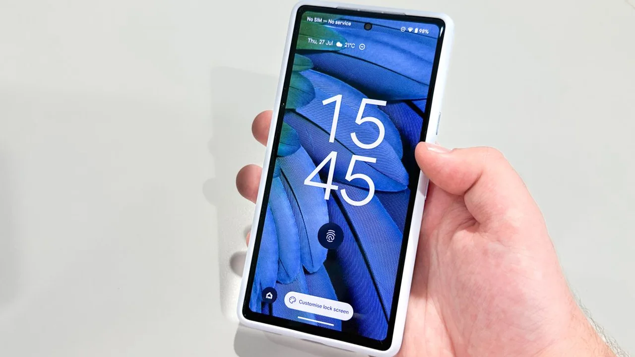 Pixel Telefonlara Yapay Zeka Destekli Saat Tasarımları Geliyor
