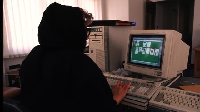 Solitaire Windows'a Neden Yüklendi? Asıl Amacı Neydi?