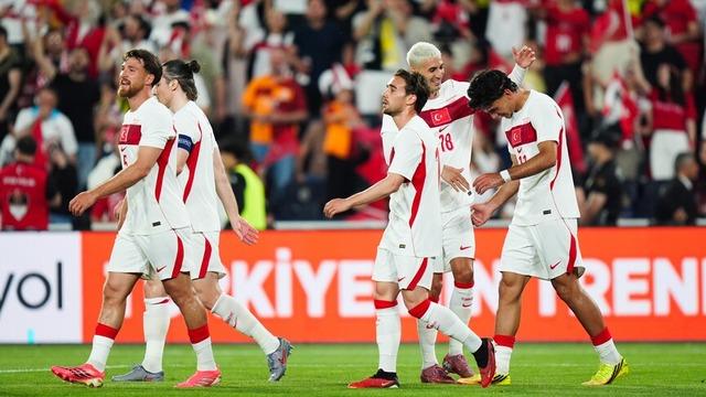 Türkiye-Paraguay Maçı TRT 1 ya da Tabii Spor'dan Canlı Nasıl İzlenir?