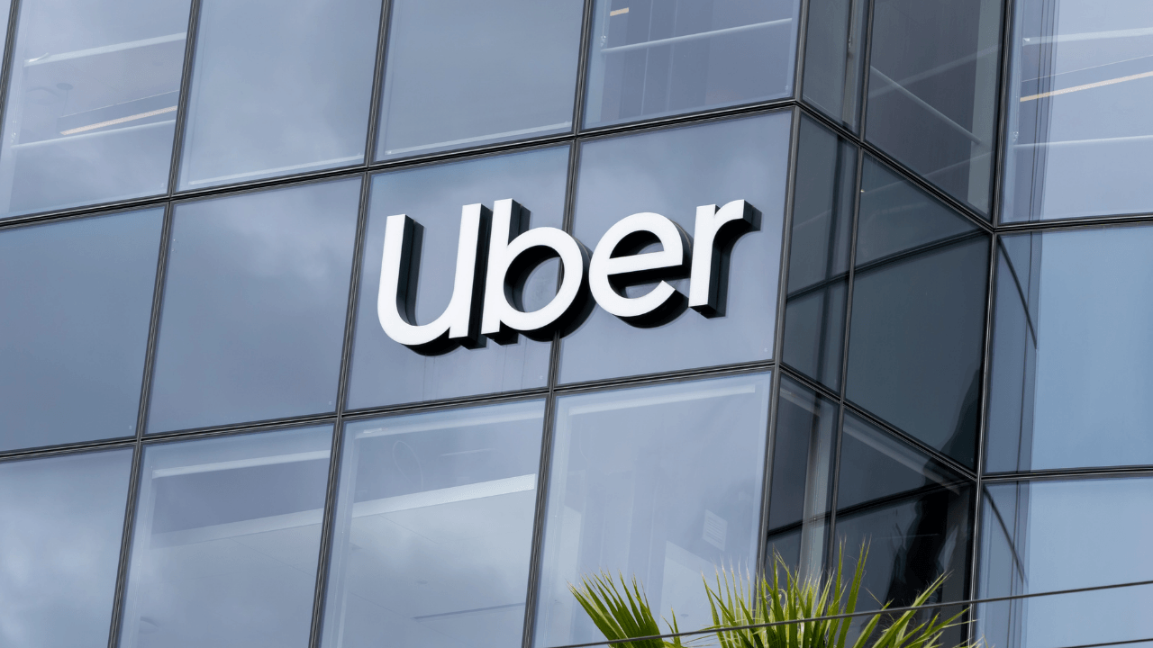 Uber, dünya genelinde yaklaşık 3 bin 300 çalışanını işten çıkarıyor