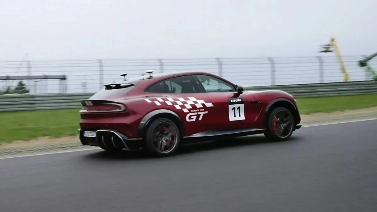 Yapay Zeka direksiyona geçti, Xiaomi YU7 GT Nürburgring’i sürücüsüz döndü